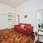 5 Minutes From The Colosseo - Free Wi-fi & Netflix דירה רומא