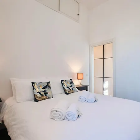 Apartamento 5 Minutes From The Colosseo - Free Wi-fi & Netflix *