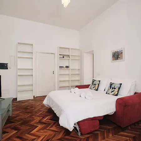 Apartamento 5 Minutes From The Colosseo - Free Wi-fi & Netflix Roma