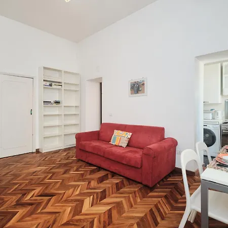 5 Minutes From The Colosseo - Free Wi-fi & Netflix Apartamento Roma